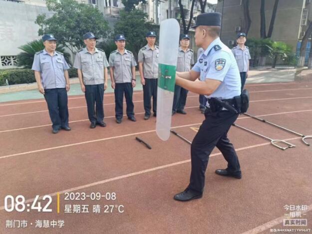 獵鷹護(hù)航秋季開學(xué)，強化駐校保安員培訓(xùn)